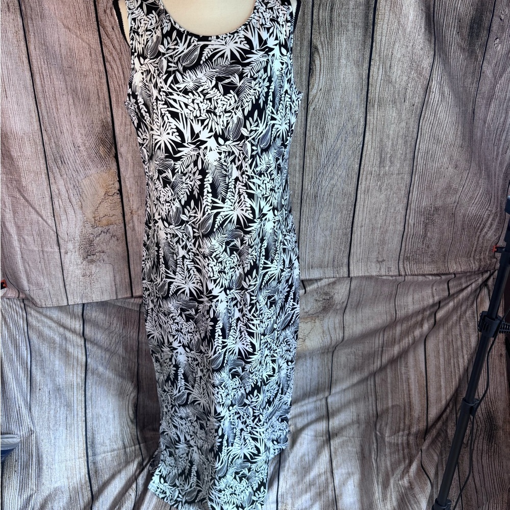 Talbots Black & White Tropical Print Maxi Dress